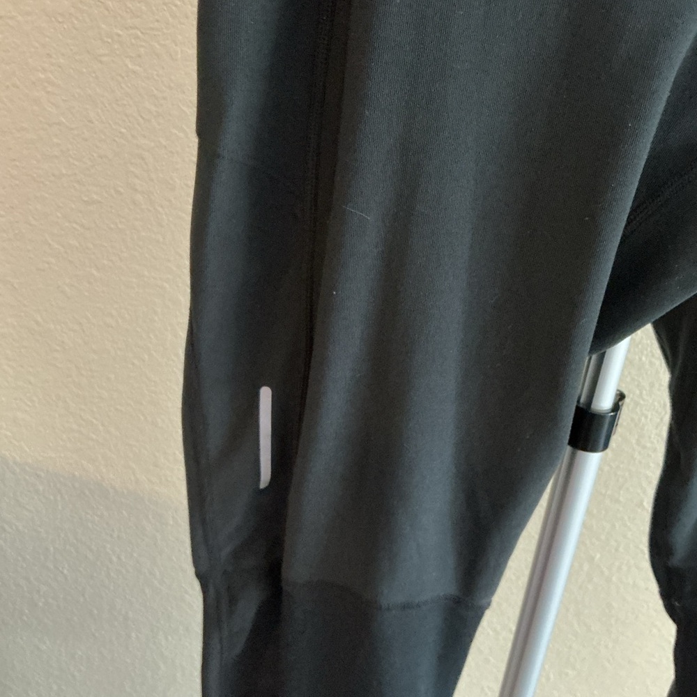 Nike Black Performance Leggings - Picture 2 of 8